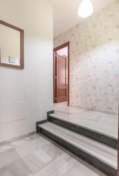 Bright, Quiet And Nice Ground Floor In The Center Málaga Buitenkant foto
